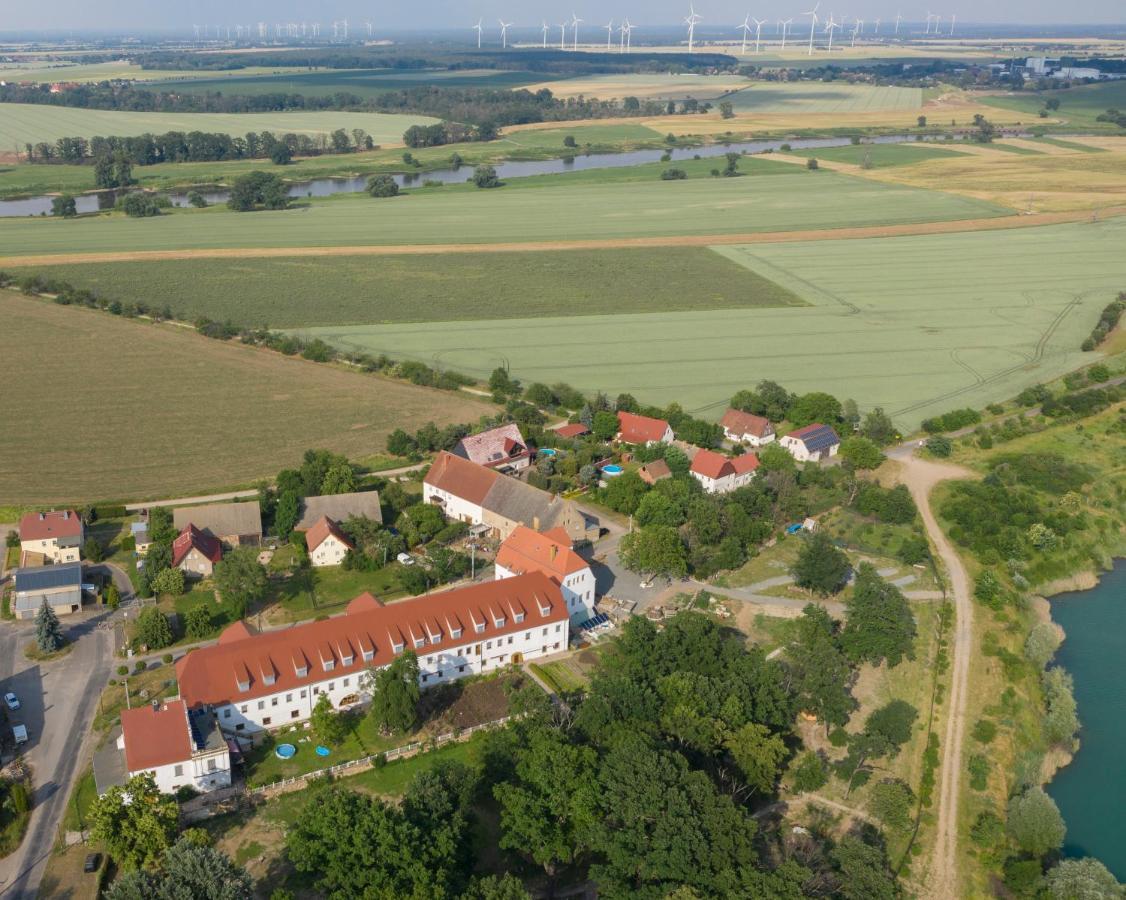 Rittergut Droeschkau Hotel Droschkau Bagian luar foto